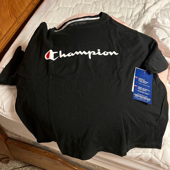 Other - Large youth black champion cropped top
